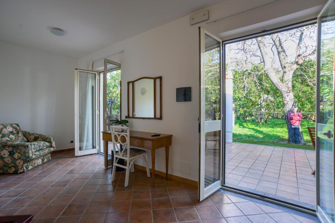 Agriturismo Piccolo Canyon Apartment Piano di Sorrento Exterior photo